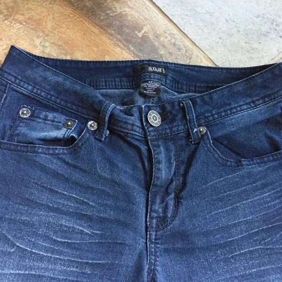 a.n.a. Cuffed-Hem Stretch Crop Jeans (like NEW) - Picture 10 of 11
